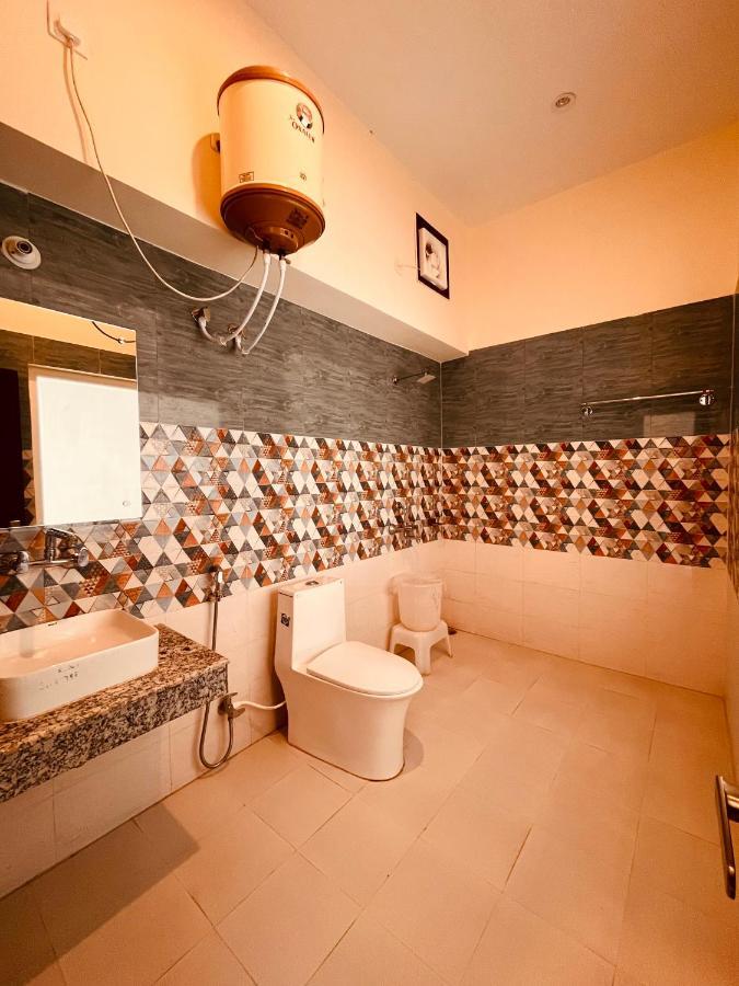 Sitara Resort, Scenic Mountain View Rooms With Balcony & Terrace Масурі Екстер'єр фото